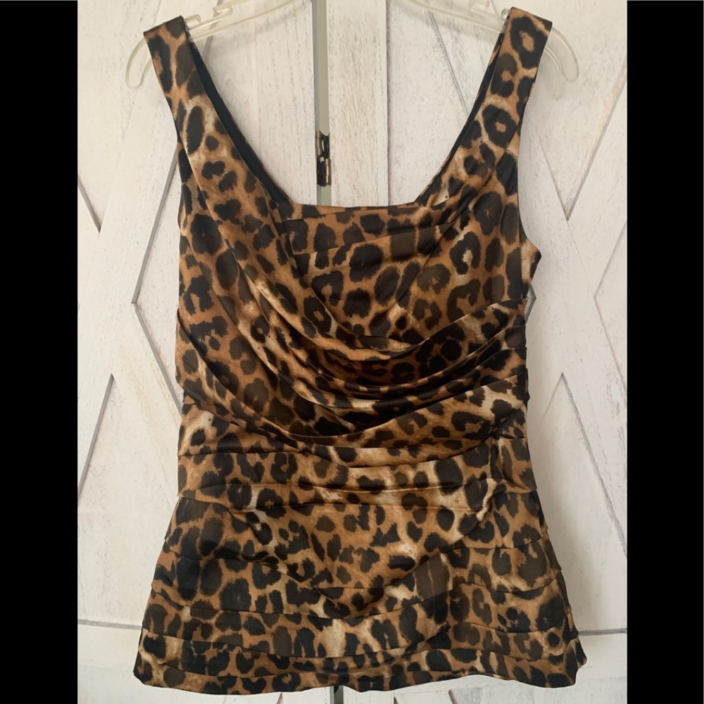 Size S. Fitted blouse with side zipper. Bnwot
